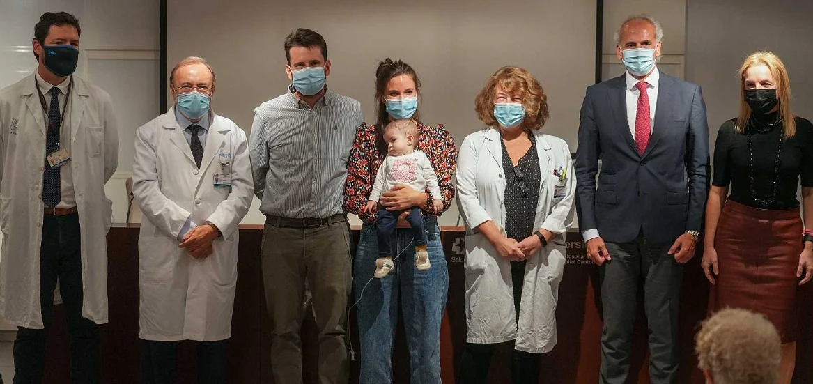 Emma, una niña de 13 meses perteneciente a la Asociación NUPA, la primera del mundo en recibir un trasplante de intestino en asistolia